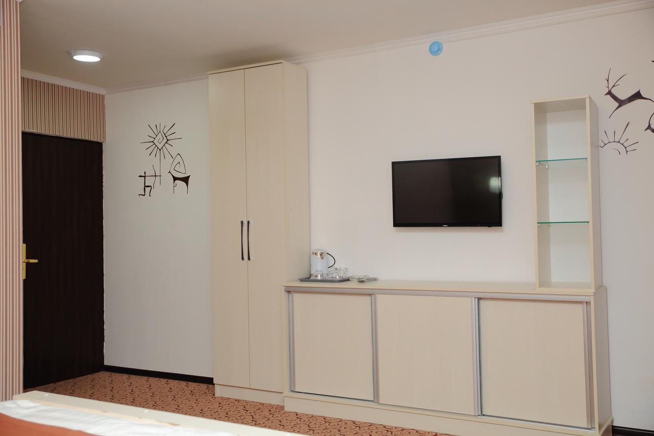 Aska Hotel Naryn Kültér fotó